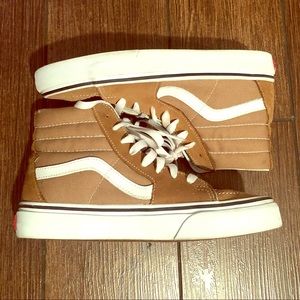 SK8-HI TOP VANS (TAN)